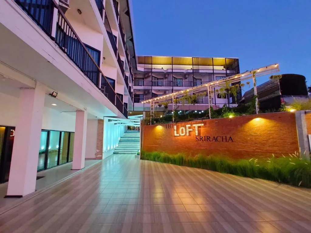 The Loft Seaside Sriracha Hotel รูปที่ 1
