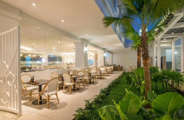 Centara Ao Nang Beach Resort & Spa Krabi รูปที่ 4