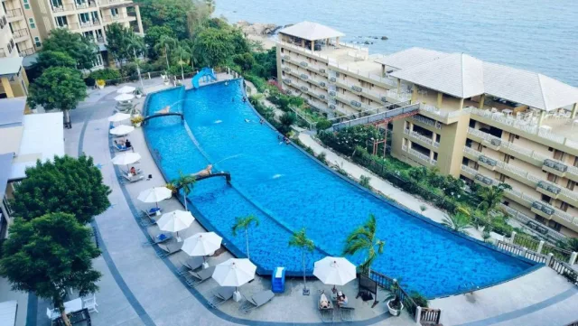 Royal Phala Cliff Beach รูปที่ 3