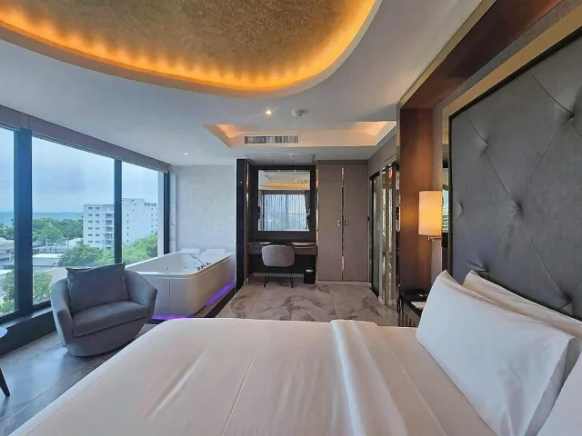 The TJ Hotel จอมเทียน