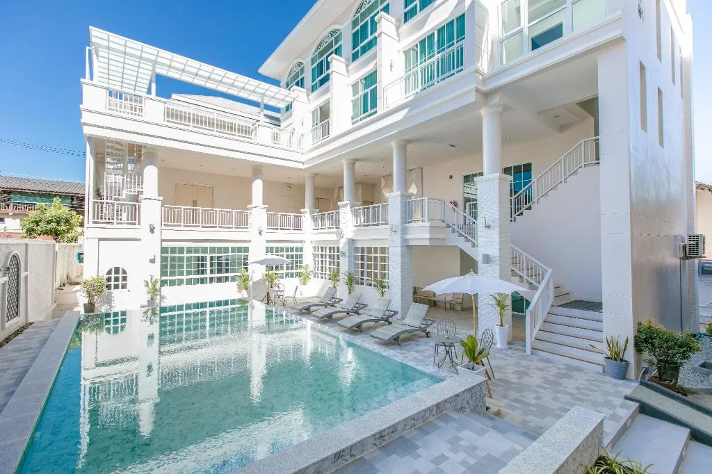 De Hug Hotel and Residence รูปที่ 1